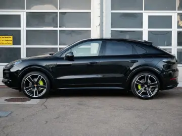 Cayenne Coupe E-Hybrid Platinum Edi SPORT DESIGN