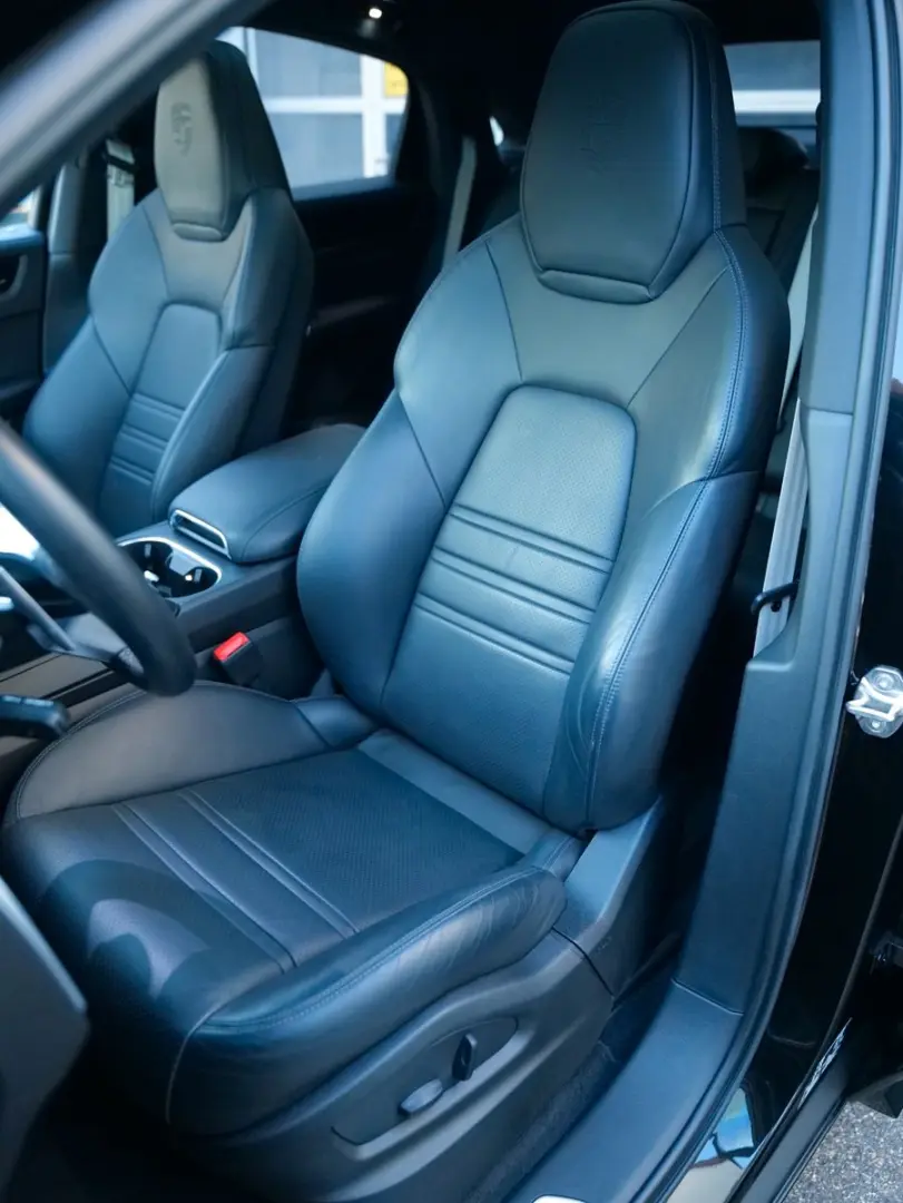 Cayenne Coupe E-Hybrid Platinum Edi SPORT DESIGN