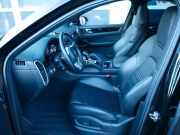 Cayenne Coupe E-Hybrid Platinum Edi SPORT DESIGN