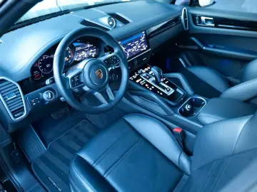 Cayenne Coupe E-Hybrid Platinum Edi SPORT DESIGN