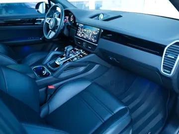 Cayenne Coupe E-Hybrid Platinum Edi SPORT DESIGN