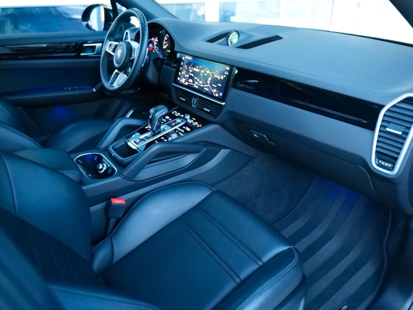 Cayenne Coupe E-Hybrid Platinum Edi SPORT DESIGN