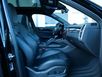 Cayenne Coupe E-Hybrid Platinum Edi SPORT DESIGN