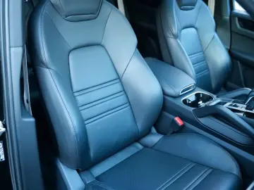 Cayenne Coupe E-Hybrid Platinum Edi SPORT DESIGN