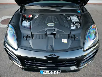 Cayenne Coupe E-Hybrid Platinum Edi SPORT DESIGN