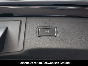 Cayenne E-Hybrid Surround-View LED-Matrix BOSE