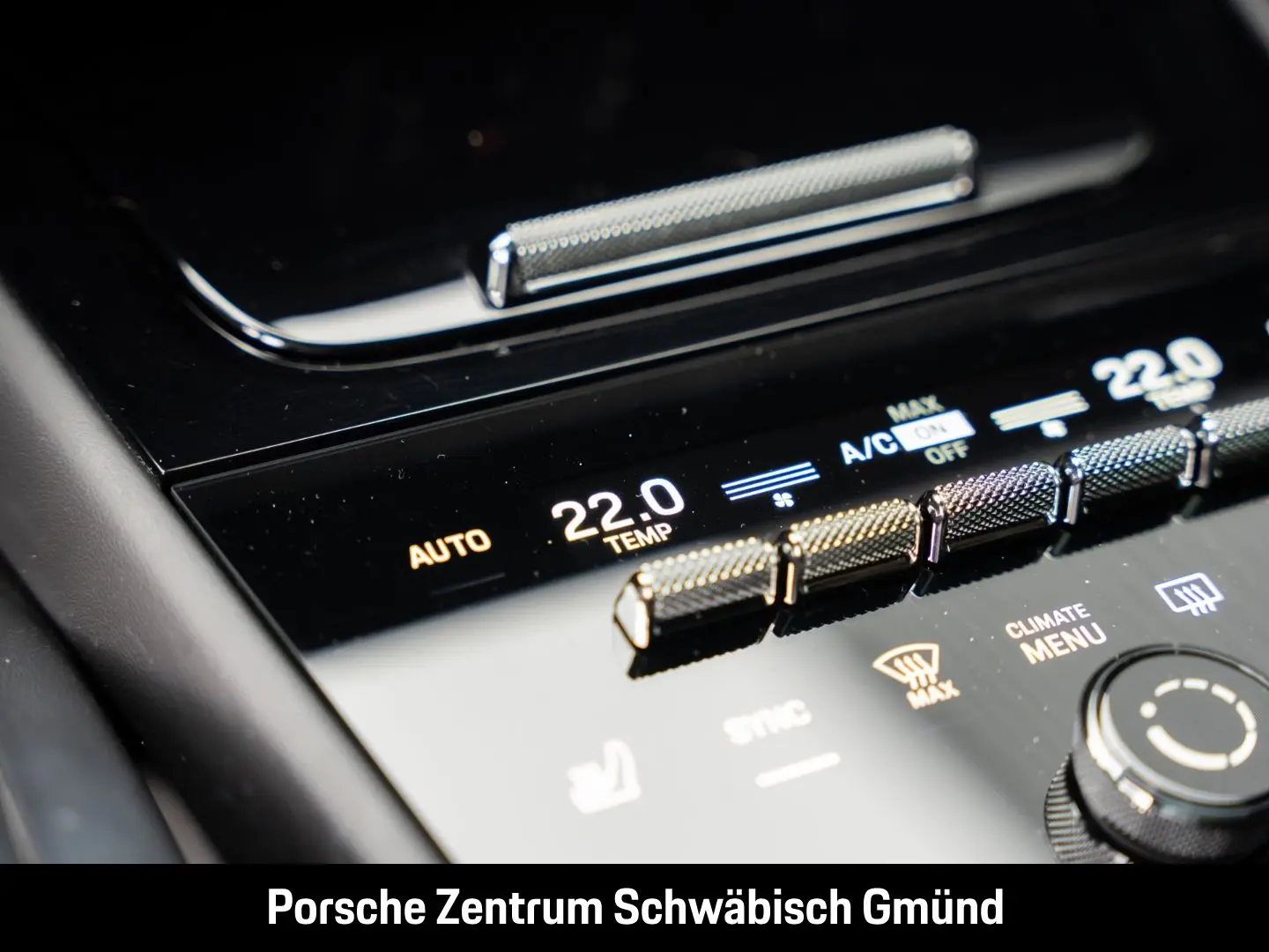 Cayenne E-Hybrid Surround-View LED-Matrix BOSE