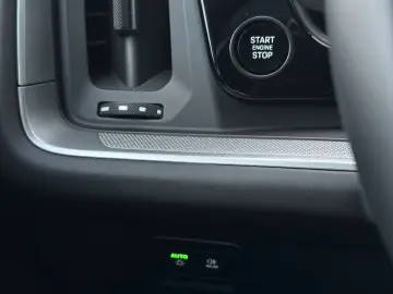 Cayenne E-Hybrid PANO Luftfederung BOSE 360°