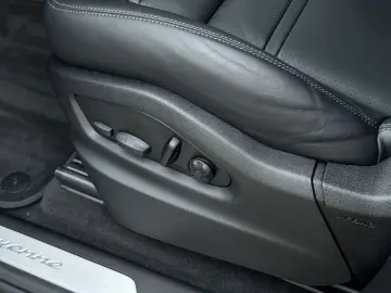 Cayenne E-Hybrid PANO Luftfederung BOSE 360°