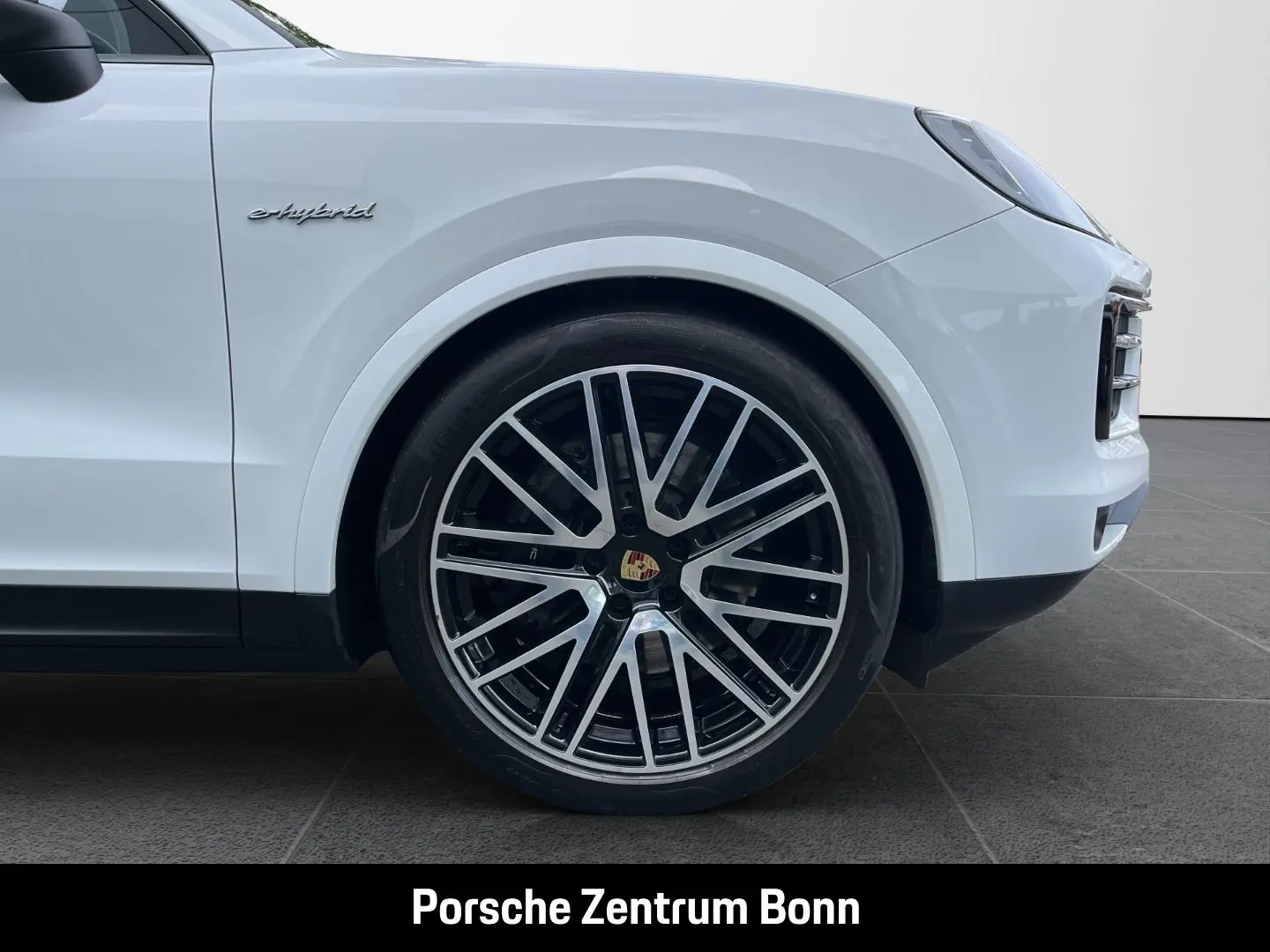 Cayenne E-Hybrid BOSE Panoramadach Luftfederung