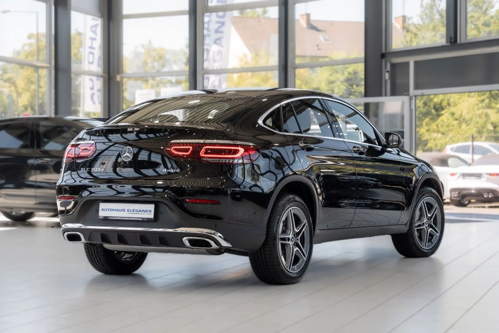 GLC300 e 4M Coupe*AMG-LINE*LEDER*NAVI*LED*1.HD*