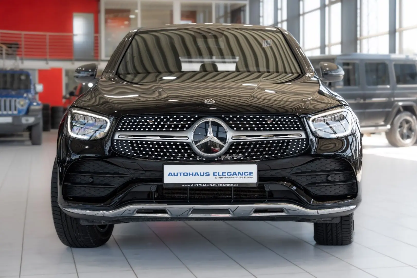 GLC300 e 4M Coupe*AMG-LINE*LEDER*NAVI*LED*1.HD*