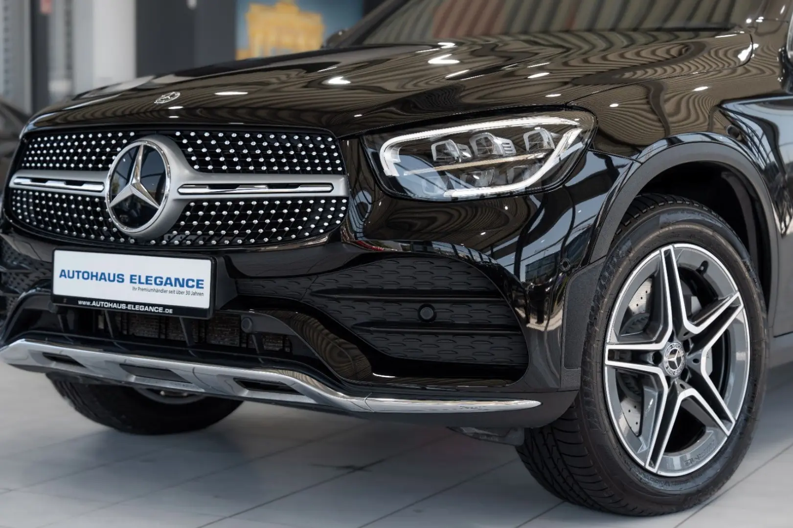 GLC300 e 4M Coupe*AMG-LINE*LEDER*NAVI*LED*1.HD*