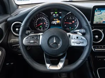 GLC300 e 4M Coupe*AMG-LINE*LEDER*NAVI*LED*1.HD*