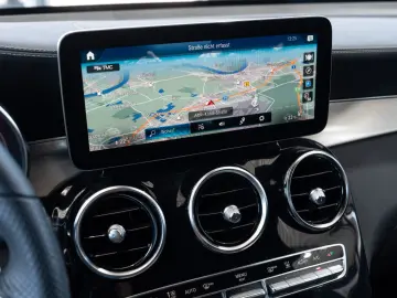 GLC300 e 4M Coupe*AMG-LINE*LEDER*NAVI*LED*1.HD*