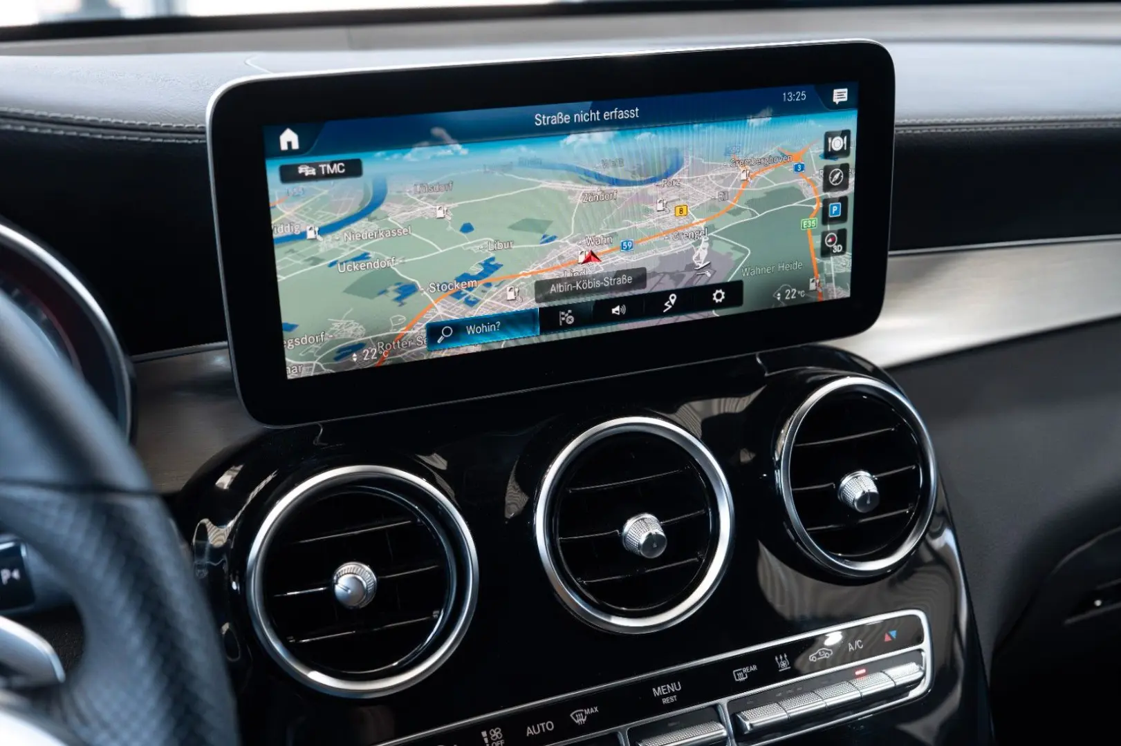GLC300 e 4M Coupe*AMG-LINE*LEDER*NAVI*LED*1.HD*