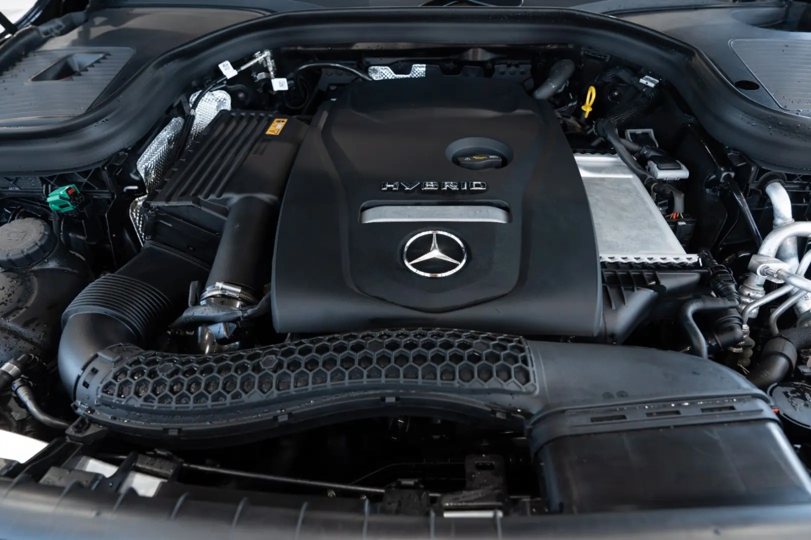 GLC300 e 4M Coupe*AMG-LINE*LEDER*NAVI*LED*1.HD*