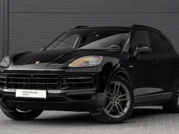 Cayenne E-Hybrid Pano PASM BOSE 21-Zoll 360