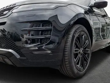 Range Rover Evoque P300e Dynamic SE Pano, Black 