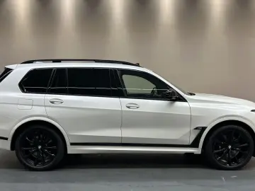 X7 M60 i *AERODYNAMIK*SKY LOUNGE*AHK*EXKLUSIVE*