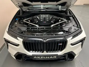 X7 M60 i *AERODYNAMIK*SKY LOUNGE*AHK*EXKLUSIVE*