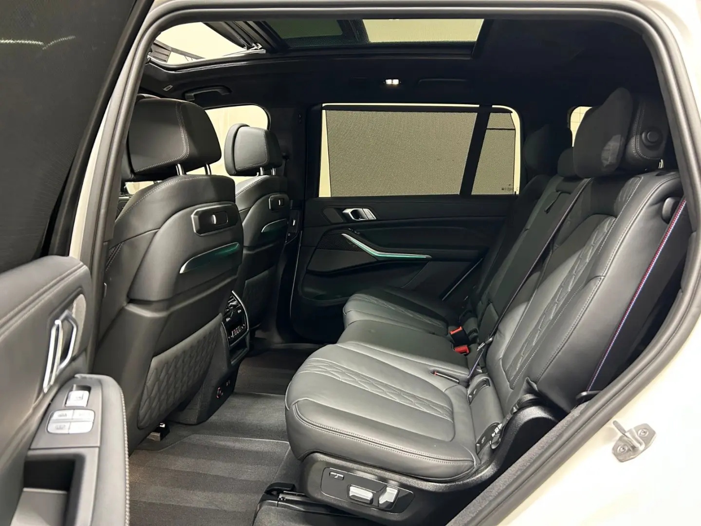 X7 M60 i *AERODYNAMIK*SKY LOUNGE*AHK*EXKLUSIVE*