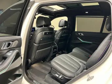X7 M60 i *AERODYNAMIK*SKY LOUNGE*AHK*EXKLUSIVE*