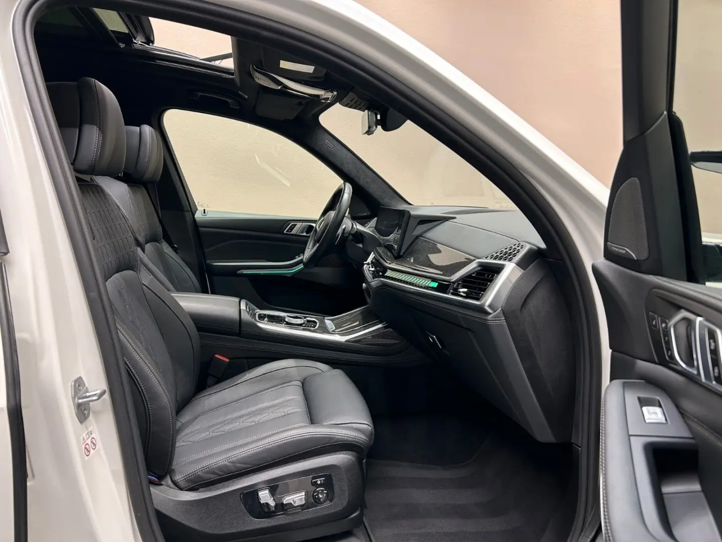 X7 M60 i *AERODYNAMIK*SKY LOUNGE*AHK*EXKLUSIVE*