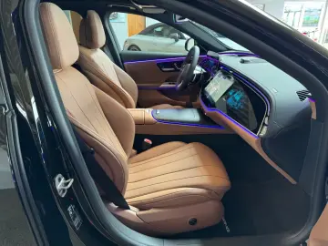 Mercedes-Benz E 220 d 4Matic AMG PremiumPlus/Supersc