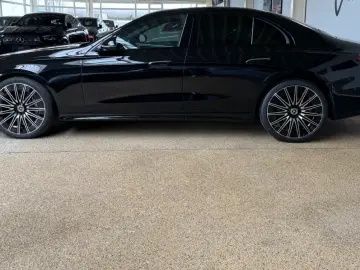 Mercedes-Benz E 220 d 4Matic AMG PremiumPlus/Supersc