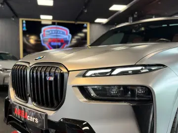 X7 M60i