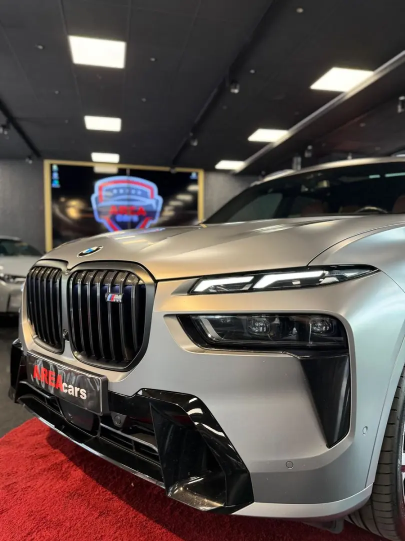 X7 M60i