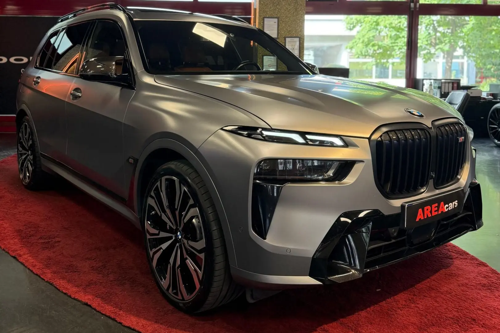 X7 M60i
