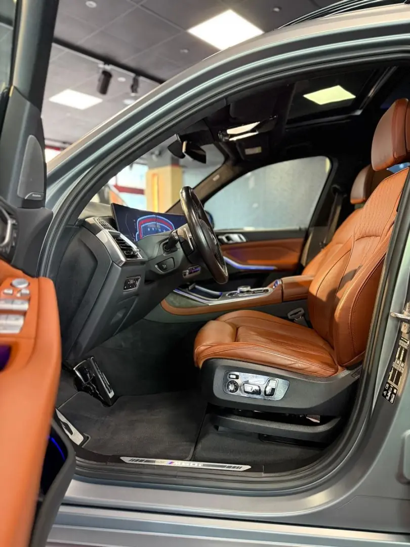 X7 M60i