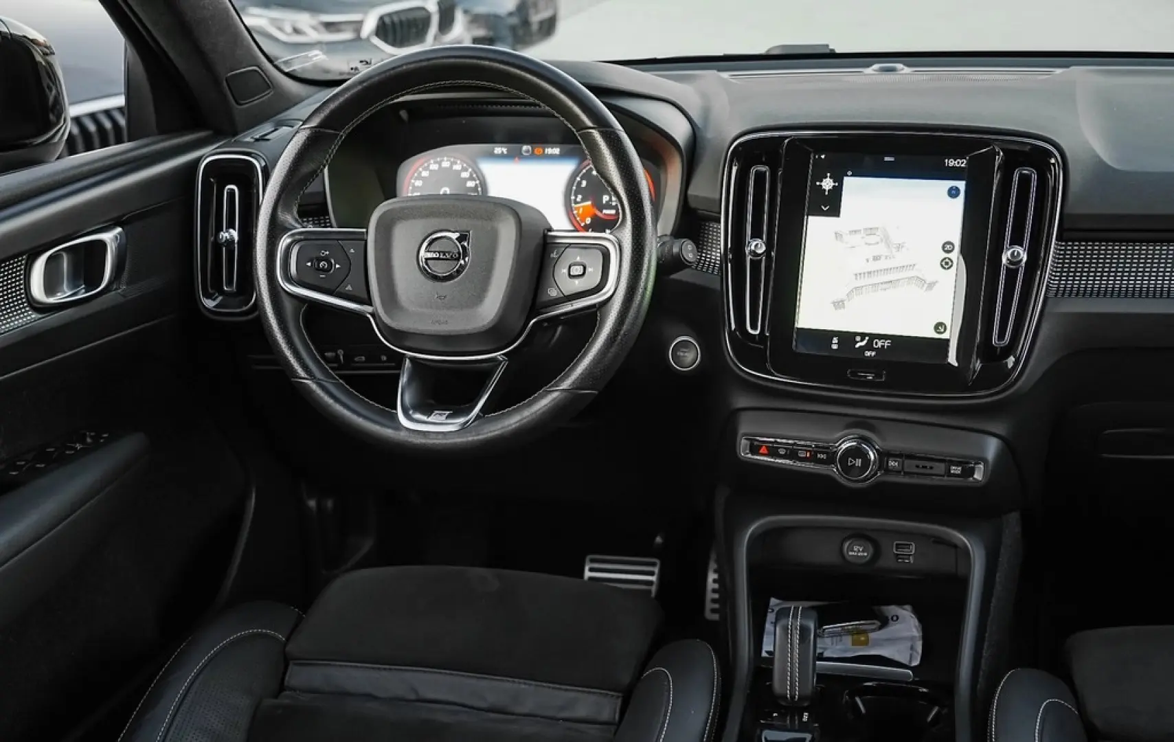 Volvo XC 40 Recharge T5 Twin Engine AT7 R-Design