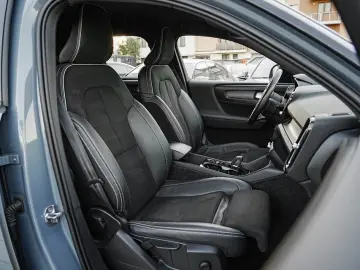 Volvo XC 40 Recharge T5 Twin Engine AT7 R-Design