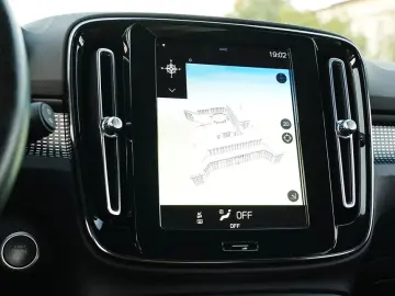 Volvo XC 40 Recharge T5 Twin Engine AT7 R-Design
