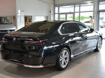750 e xDrive Design