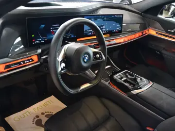750 e xDrive Design