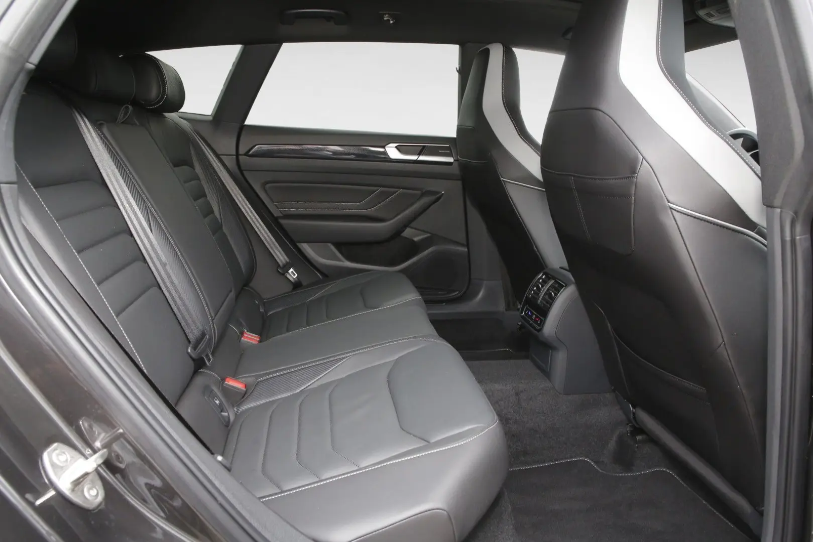 Arteon Shooting Brake R-Line 2,0 l TSI DSG IQ.LI