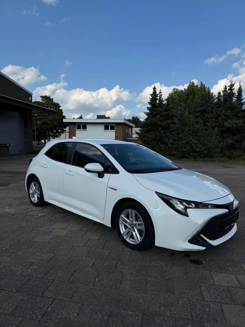 Corolla Hybrid Business Edition