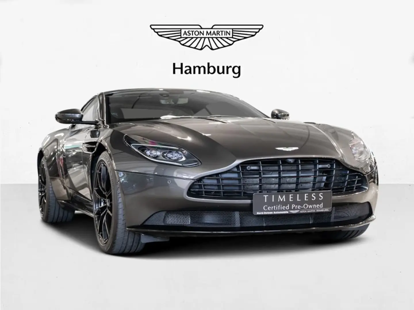 DB11 AMR V12 Coupe Aston Martin Hamburg