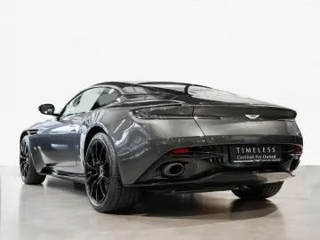 DB11 AMR V12 Coupe Aston Martin Hamburg