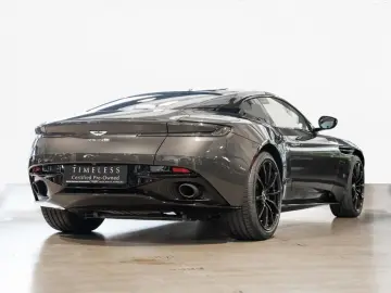 DB11 AMR V12 Coupe Aston Martin Hamburg