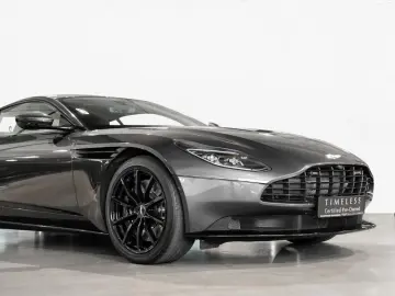DB11 AMR V12 Coupe Aston Martin Hamburg