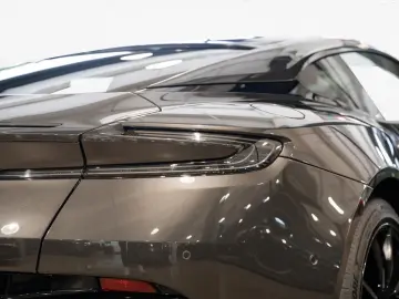 DB11 AMR V12 Coupe Aston Martin Hamburg