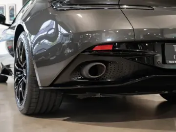 DB11 AMR V12 Coupe Aston Martin Hamburg