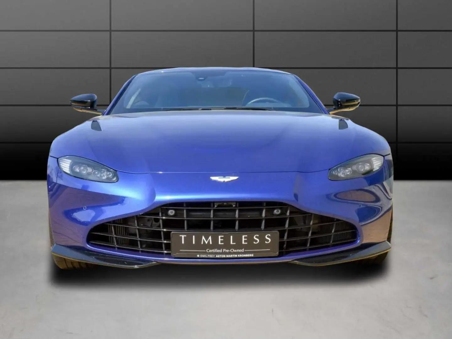 V8 Vantage