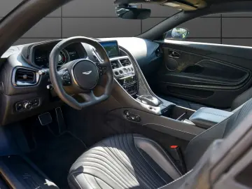 DB11 V8 Coupe