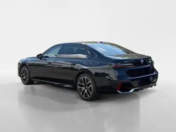740d xDrive M Sport